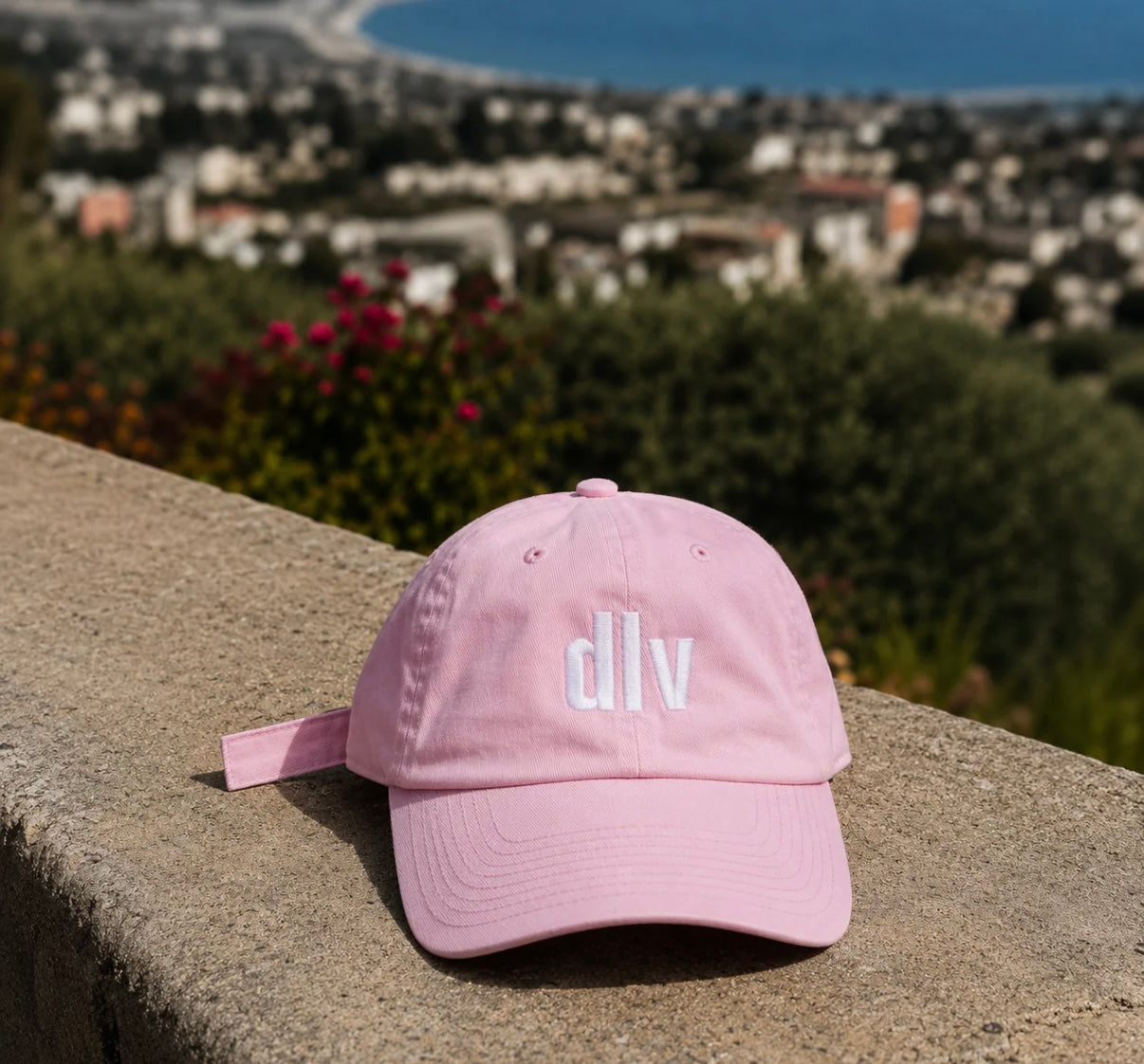 Caps