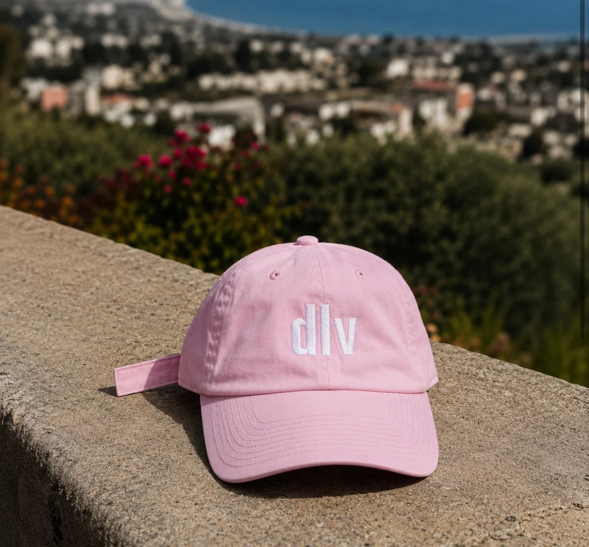 Caps